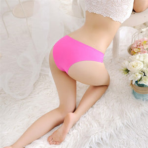 Her Sexy Seamless Cotton Low-Rise Briefs.